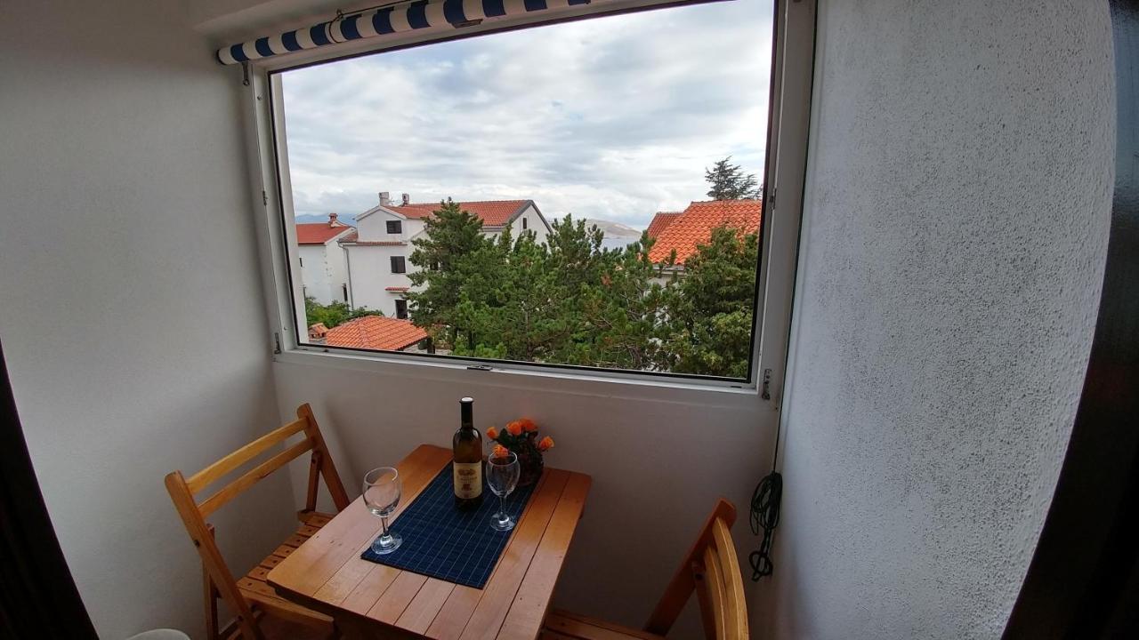 Apartments And Rooms Bova Baška Extérieur photo