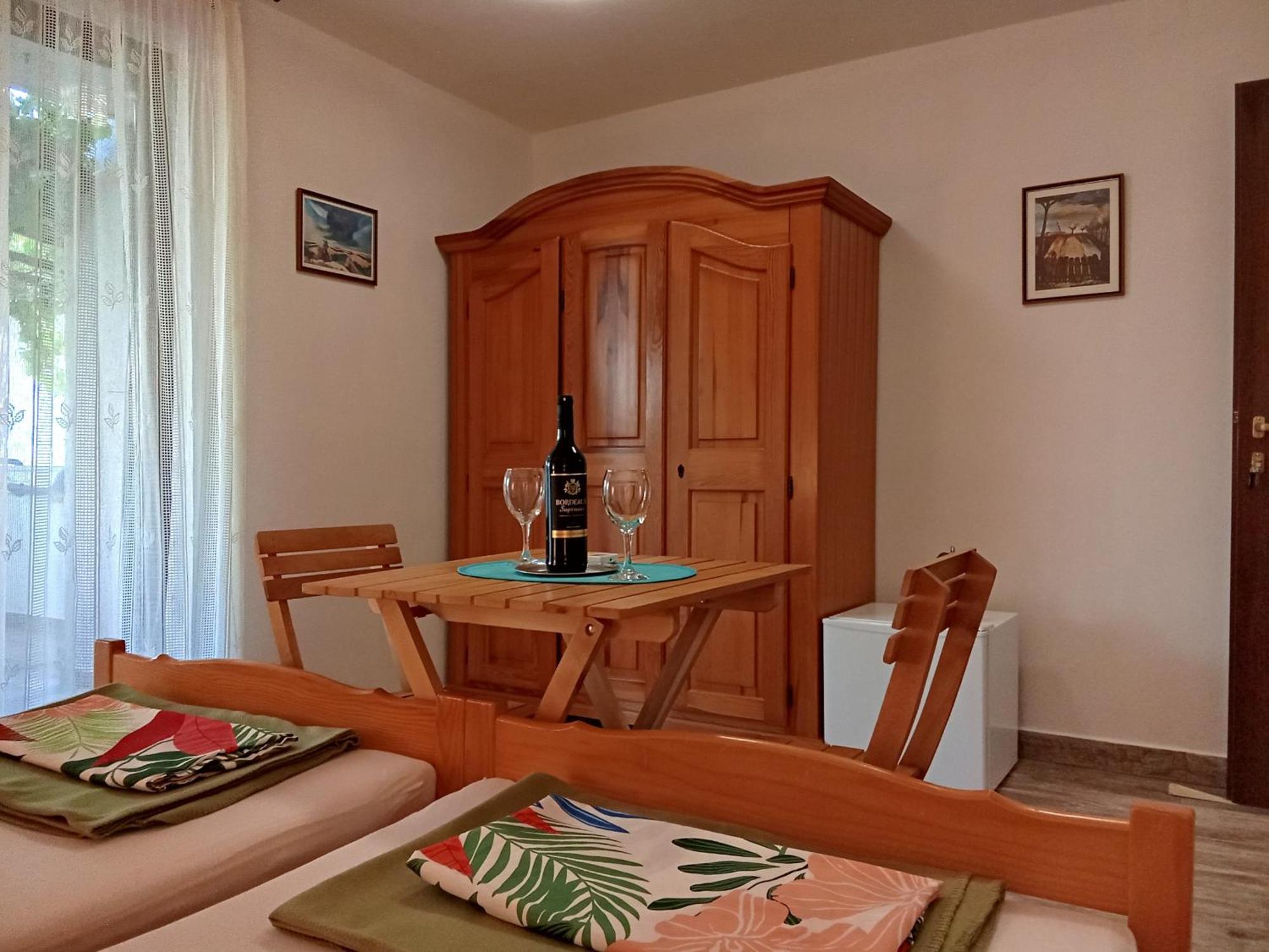 Apartments And Rooms Bova Baška Extérieur photo