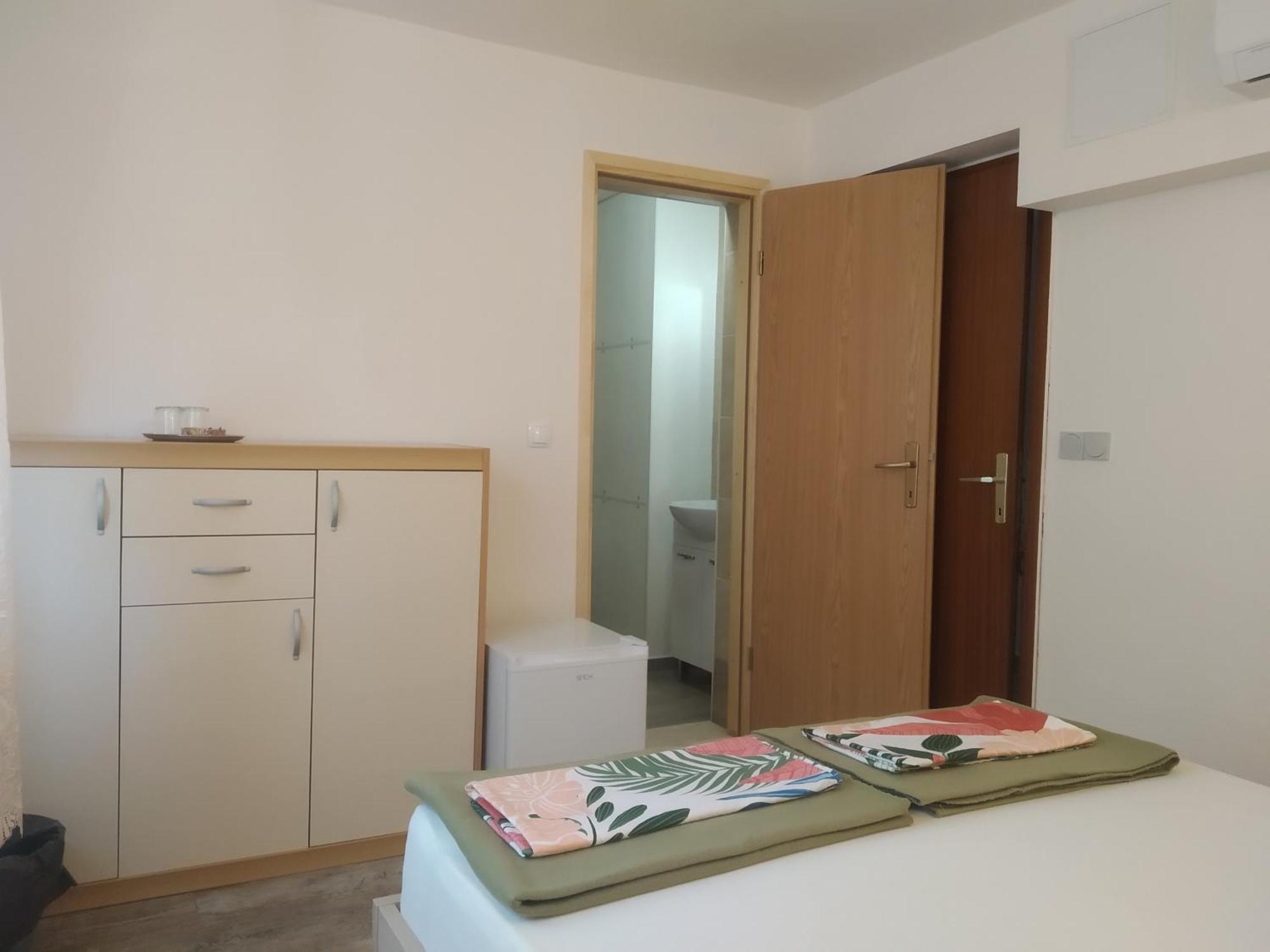 Apartments And Rooms Bova Baška Extérieur photo